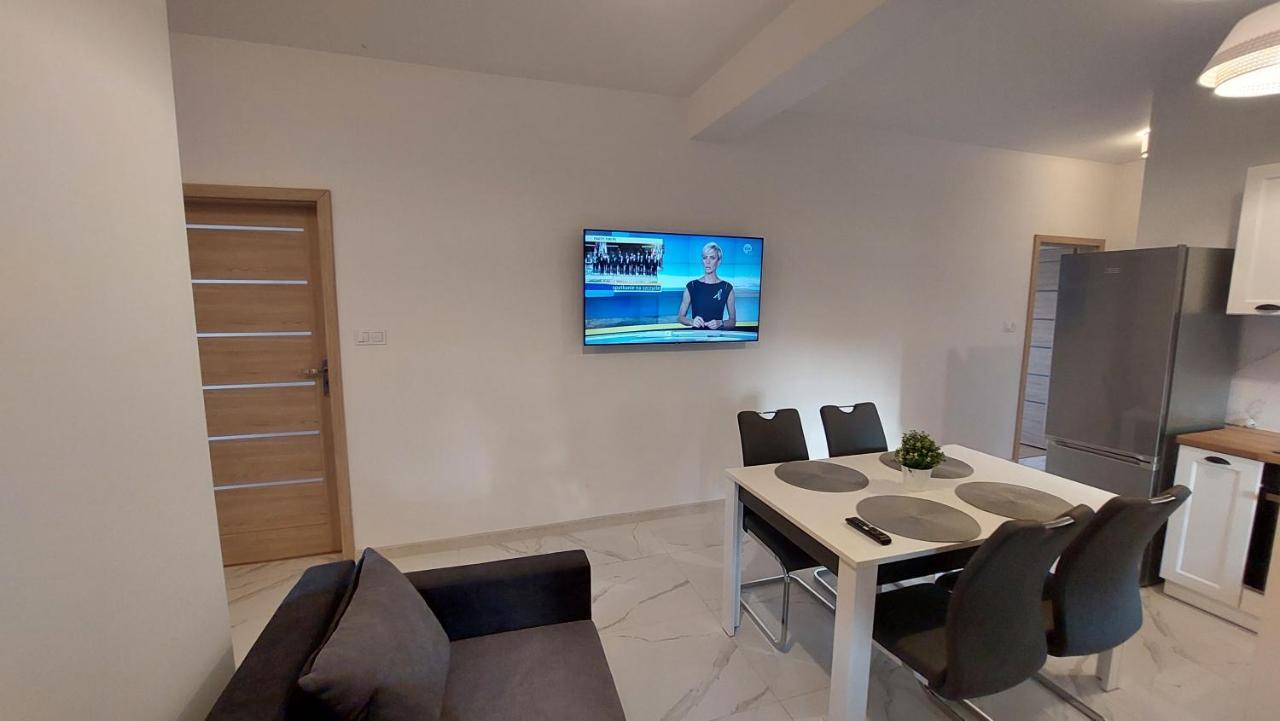 Apartamenty Starowiejska 39, Ryczow - 10Km Od Zator Energylandia Buitenkant foto